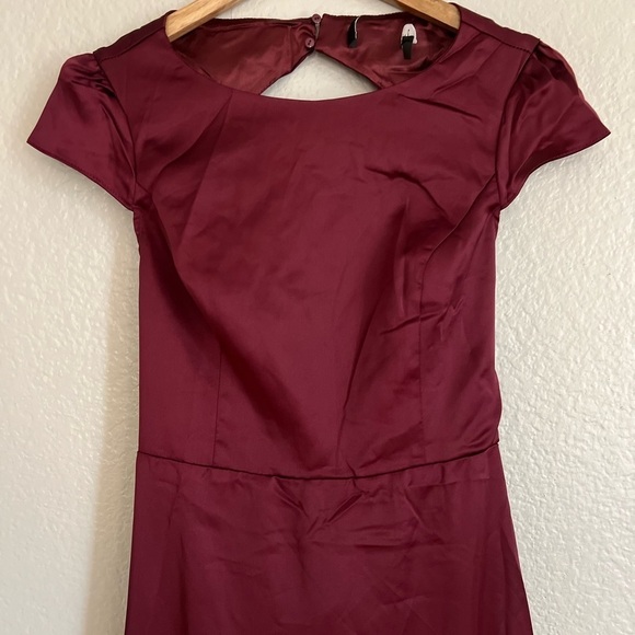 Romance Burgundy Satin Tie-Back Maxi Dress Large NWOT - Picture 5 of 7